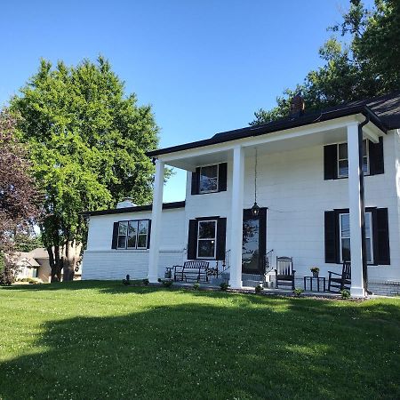 1908 Modern Farmhouse On Large Private Treed Lot Shawnee Εξωτερικό φωτογραφία