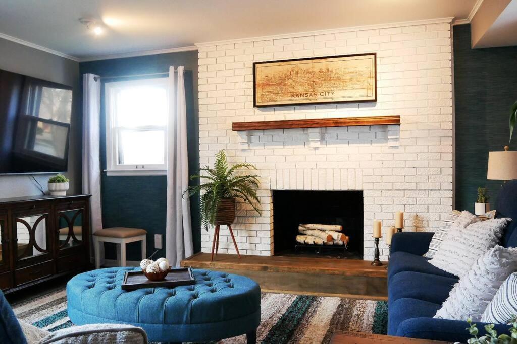 1908 Modern Farmhouse On Large Private Treed Lot Shawnee Εξωτερικό φωτογραφία