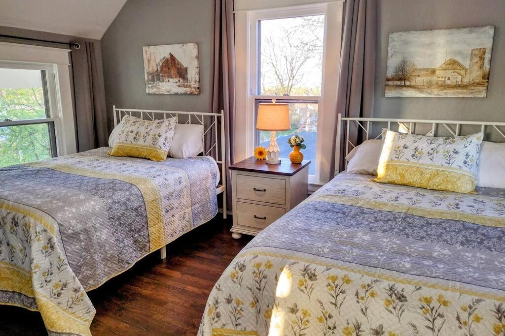 1908 Modern Farmhouse On Large Private Treed Lot Shawnee Εξωτερικό φωτογραφία