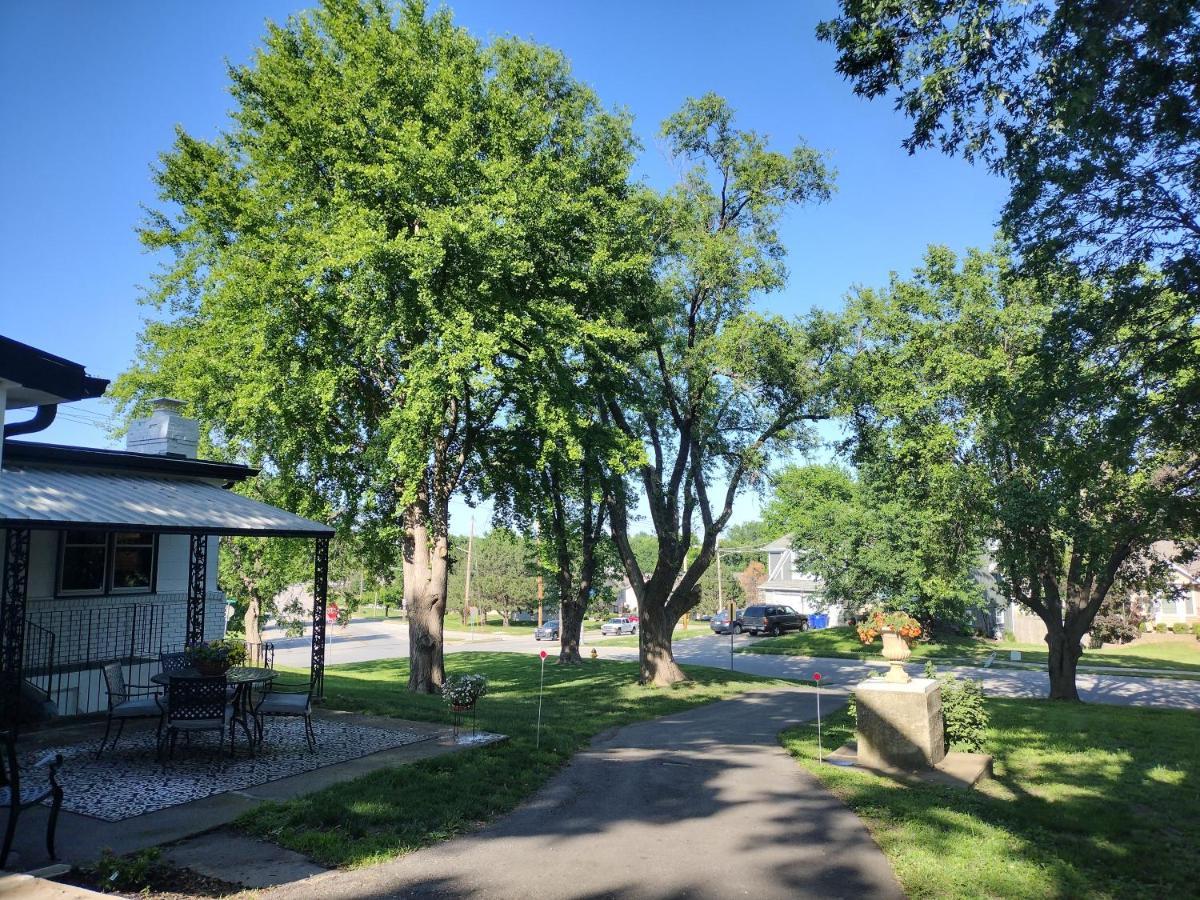 1908 Modern Farmhouse On Large Private Treed Lot Shawnee Εξωτερικό φωτογραφία