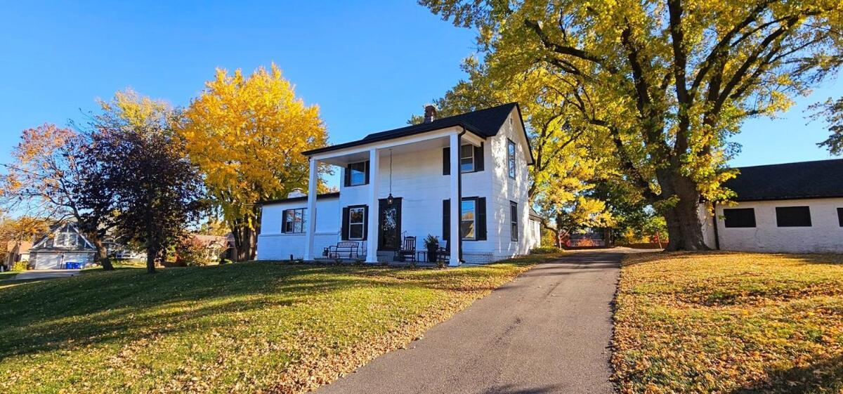 1908 Modern Farmhouse On Large Private Treed Lot Shawnee Εξωτερικό φωτογραφία
