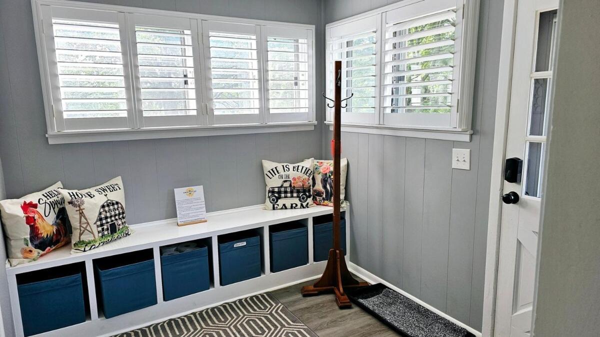 1908 Modern Farmhouse On Large Private Treed Lot Shawnee Εξωτερικό φωτογραφία